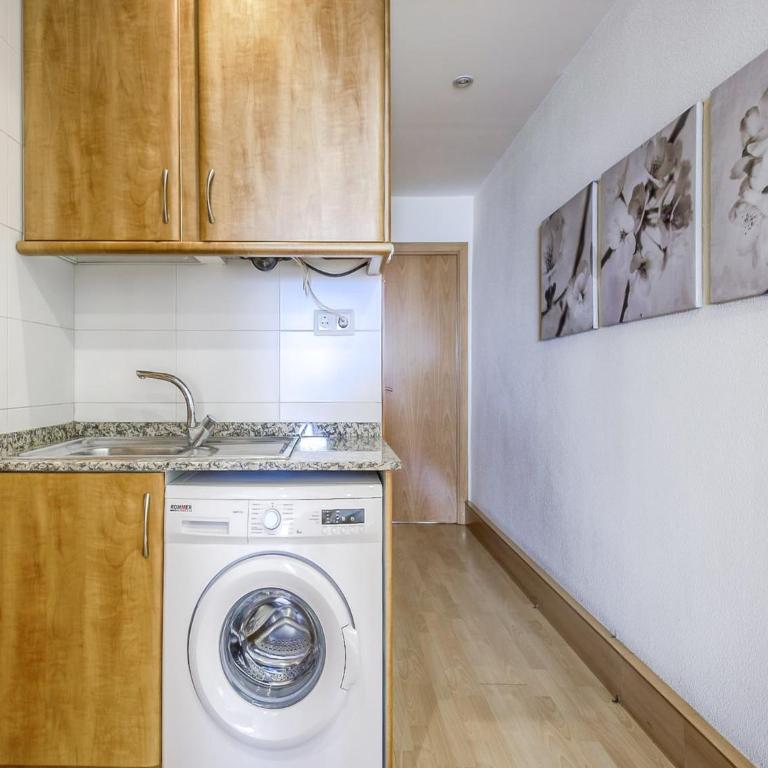 Apartment in Roses with Beachfront Access - Two-Bedroom Apartment - 13