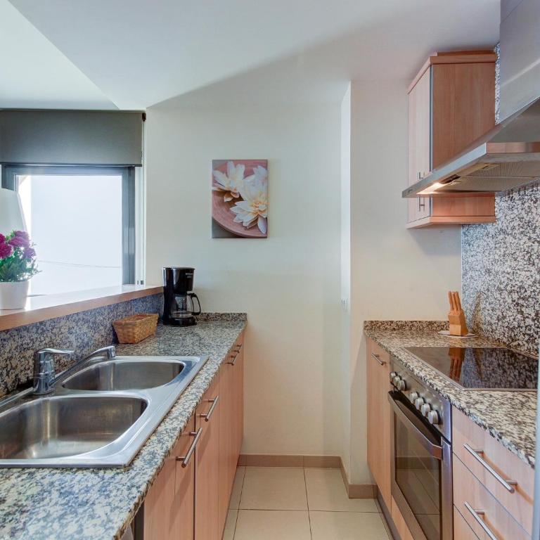 Apartment in Roses with Beachfront Views - Two-Bedroom Apartment - 15