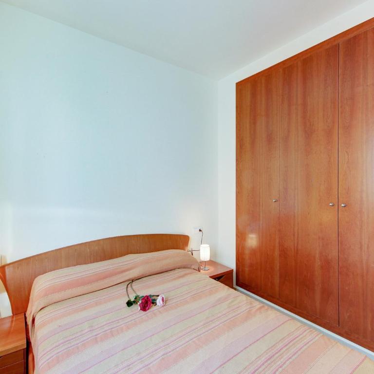 Apartment in Roses with Beachfront Views - Two-Bedroom Apartment - 17
