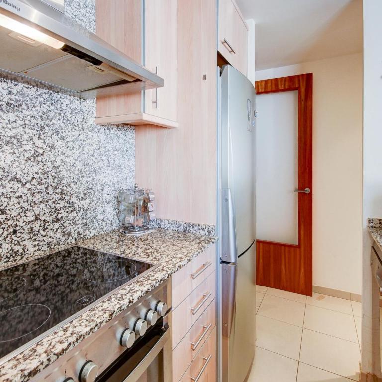 Apartment in Roses with Beachfront Views - Two-Bedroom Apartment - 3