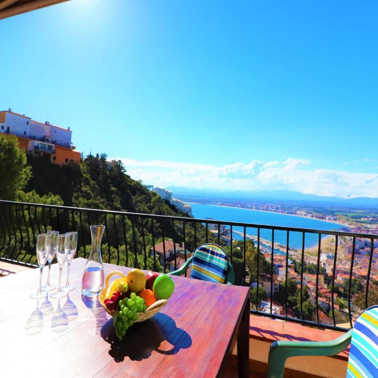 Apartment in Roses near beach - Two-Bedroom Apartment - 19