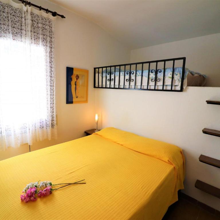 Apartment in Roses near beach - Two-Bedroom Apartment - 4