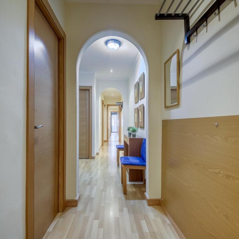 Apartment in Roses by the Beach - Three-Bedroom Apartment - 15