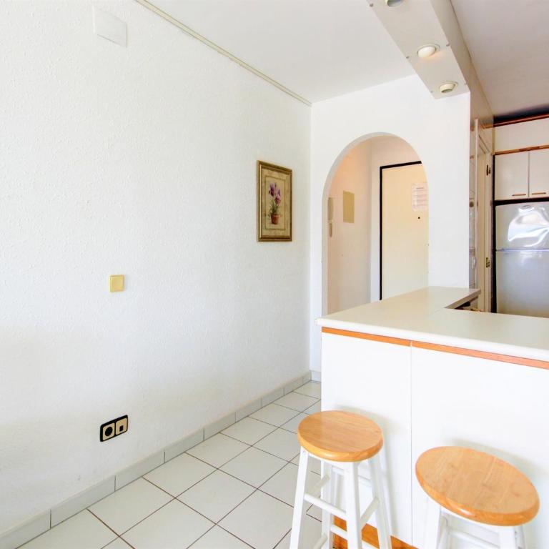 Apartment in Roses near Sand Beach - Two-Bedroom Apartment - 16