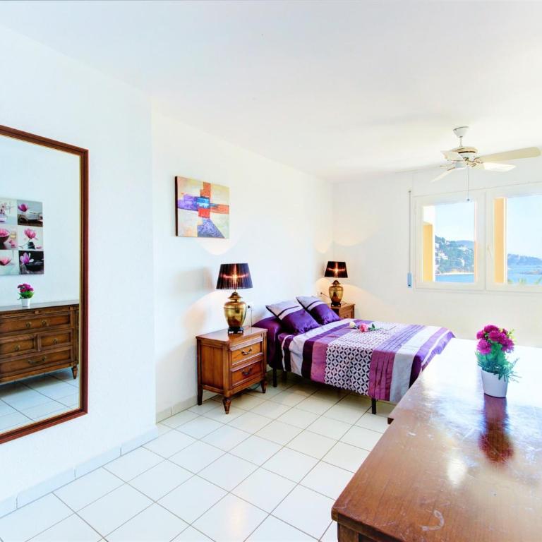 Apartment in Roses near Sand Beach - Two-Bedroom Apartment - 21