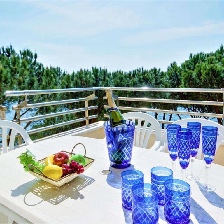 Apartment in Roses near Sand Beach - Two-Bedroom Apartment - 40