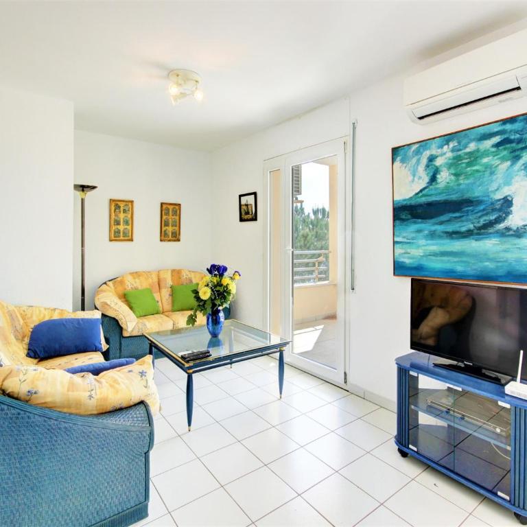 Apartment in Roses near Sand Beach - Two-Bedroom Apartment - 2