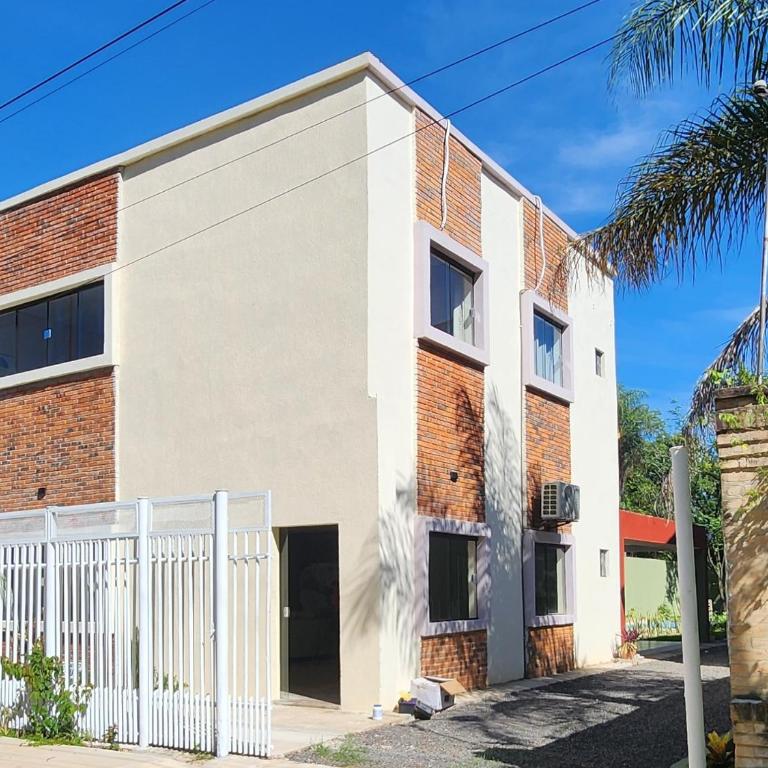 Casa Nueva Puerta del Lago - Three-Bedroom House - 2