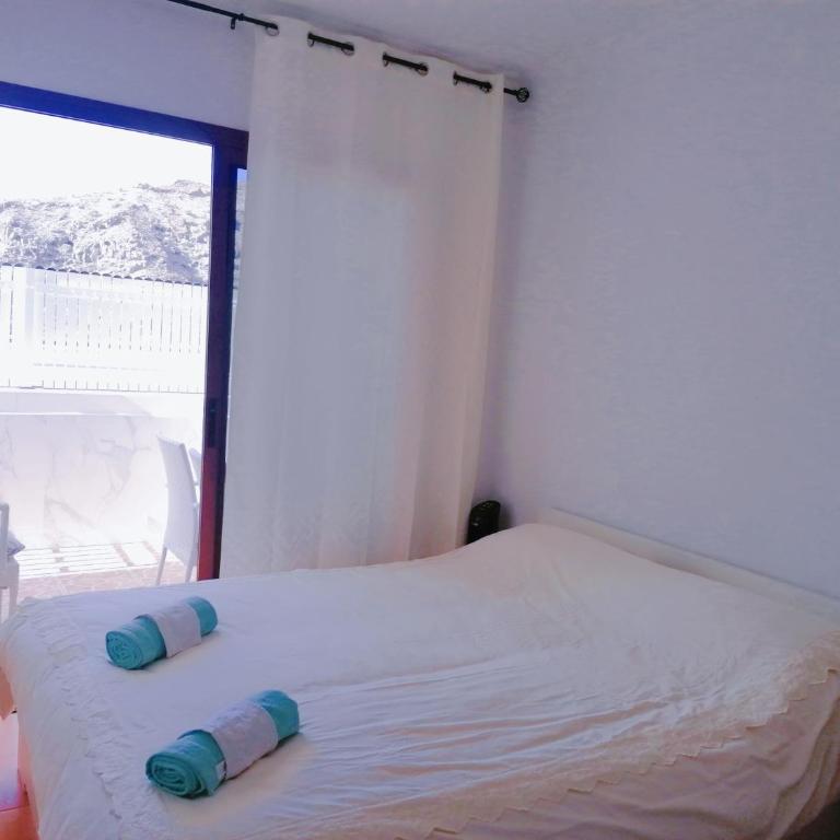Big Villa Puerto Rico streetfront with private saltwater pool, kitchen, 3 terraces& private parking , near shopping center - Villa - 33