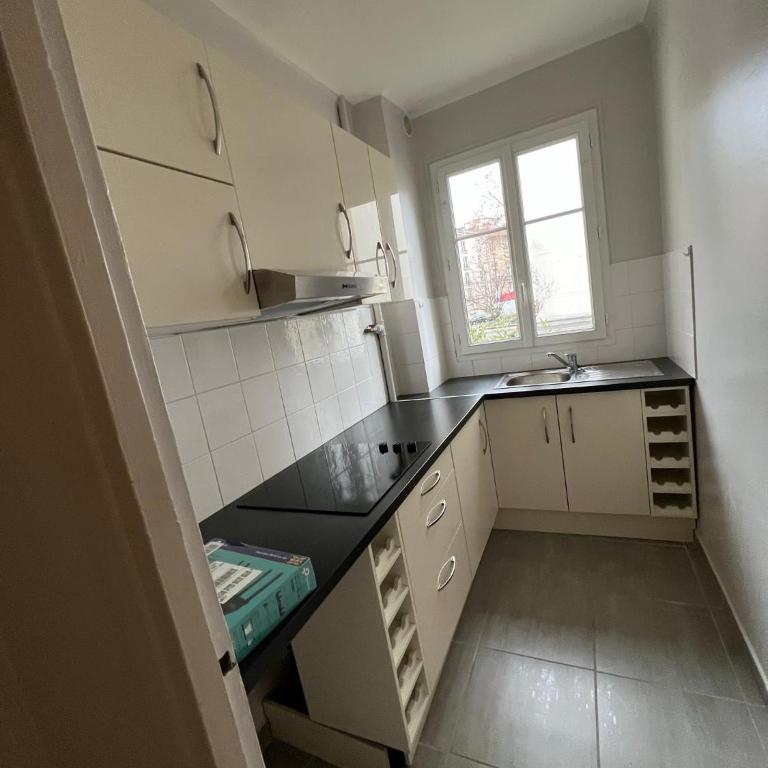 Charmant Studio à 5 min Porte de St Cloud et Rolland Garros - Apartment mit 1 Schlafzimmer - 1