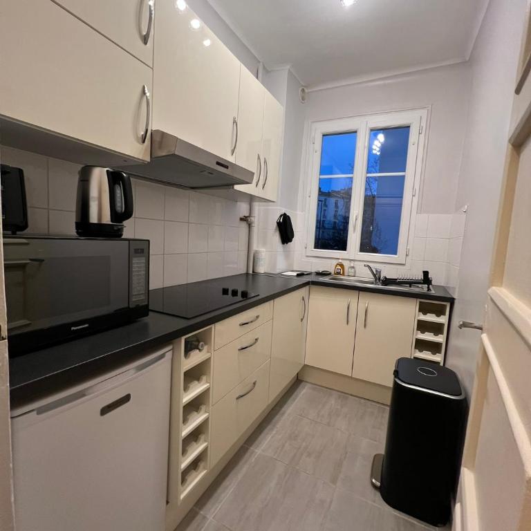 Charmant Studio à 5 min Porte de St Cloud et Rolland Garros - Apartment mit 1 Schlafzimmer - 7