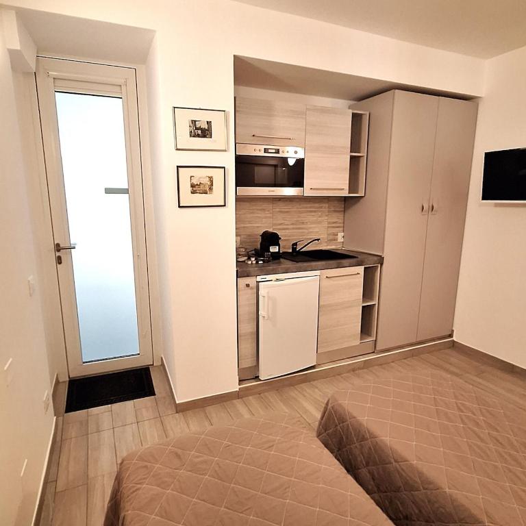 Trilocale Lazise Pool - Al Glicine Apartments - Appartamento Superior - 13