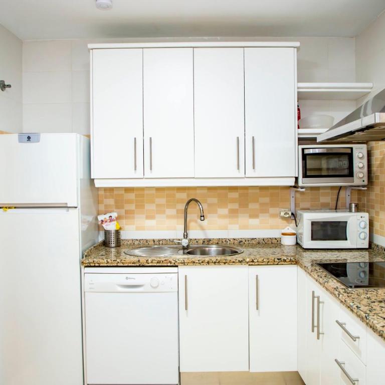 VALDECARRETAS Apartamento Rota cerca de playa - Apartamento de 2 dormitorios - 16