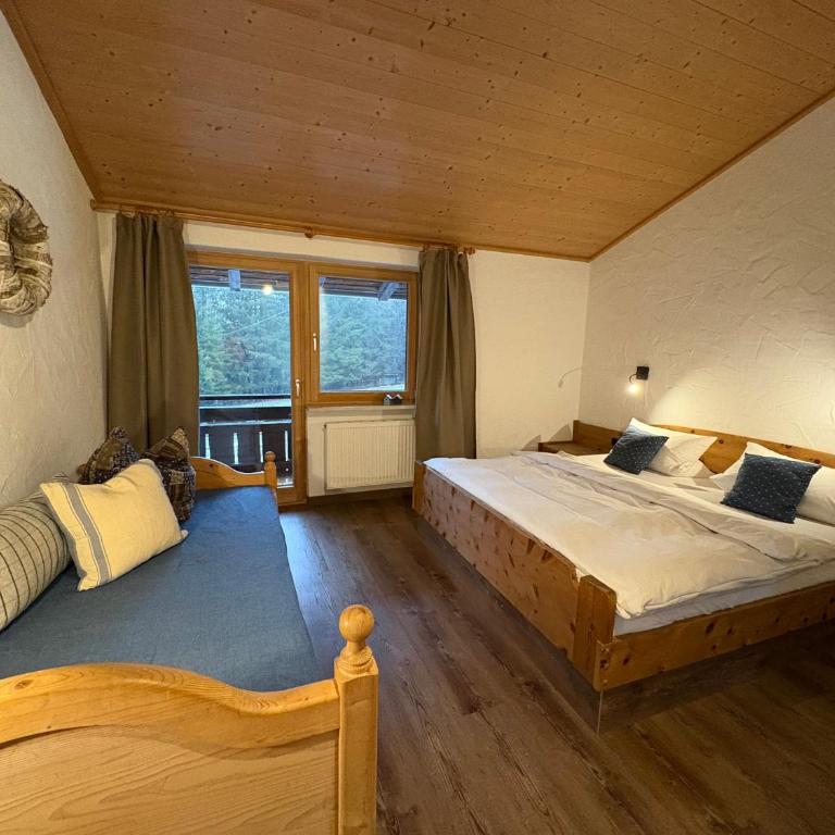 Dreimäderlhaus am Berg - Ferienhaus - 61