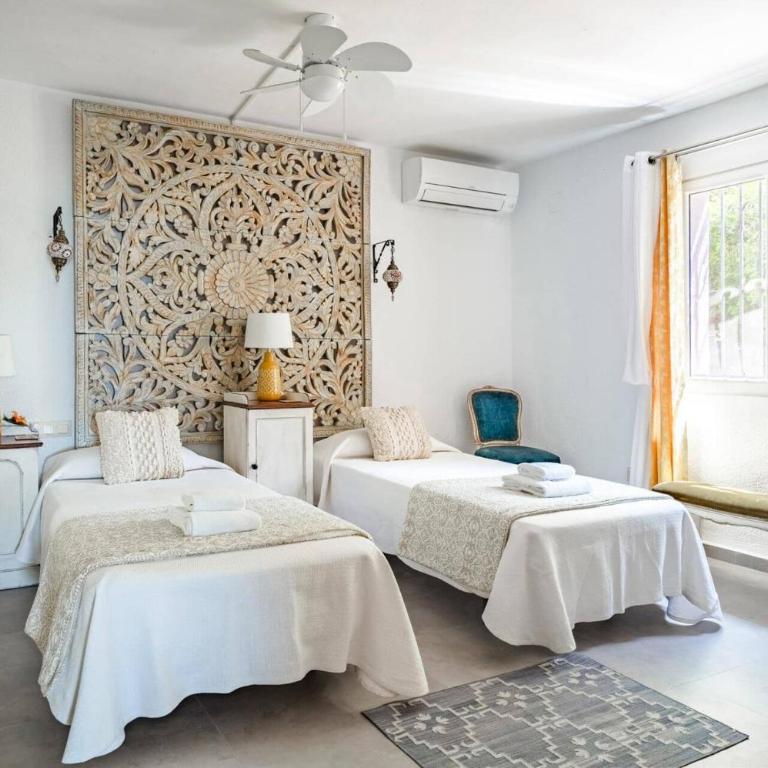 Villa Nirvana by Villa Plus - Villa - 9