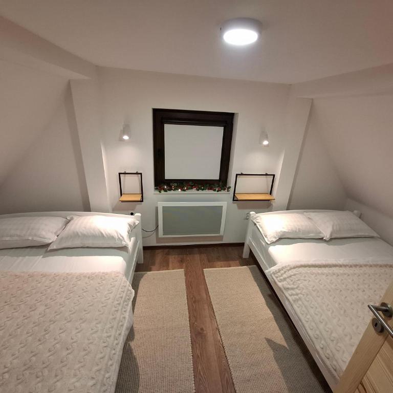 Vikendica Sedam Patuljaka - Two-Bedroom House - 13