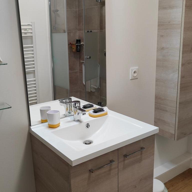 EUEXIA - À MARÉE HAUTE - Magnifique appartement climatisé 70 m2, Grande terrasse 42 m2, classé 4 étoiles - Appartement 2 Chambres - 30