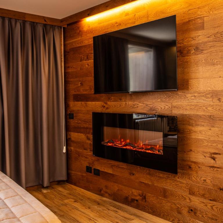 WHISPERING PINES LODGE Mountain view apartment with ski-in access - Appartamento con 1 Camera da Letto - 43