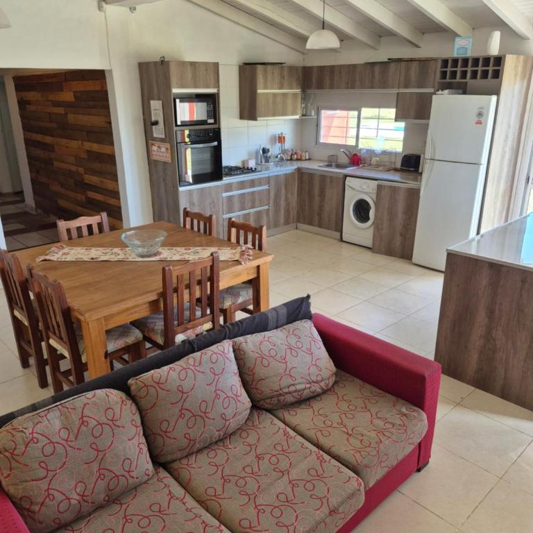 Casa de Teo - Four-Bedroom House - 5