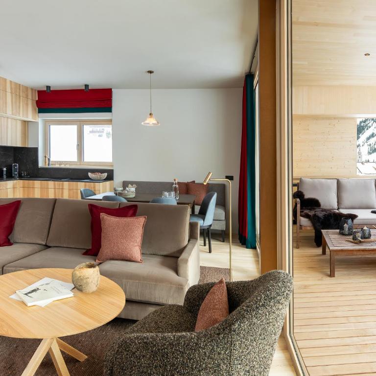 Hotel Sunora - Ski In Ski Out - Formerly Hotel Schranz - Deluxe Apartment mit Balkon und 2 Schlafzimmern - 8