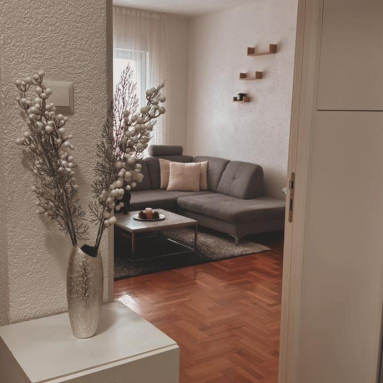 City Apartment Banja Luka sa Parkingom u garazi - One-Bedroom Apartment - 3