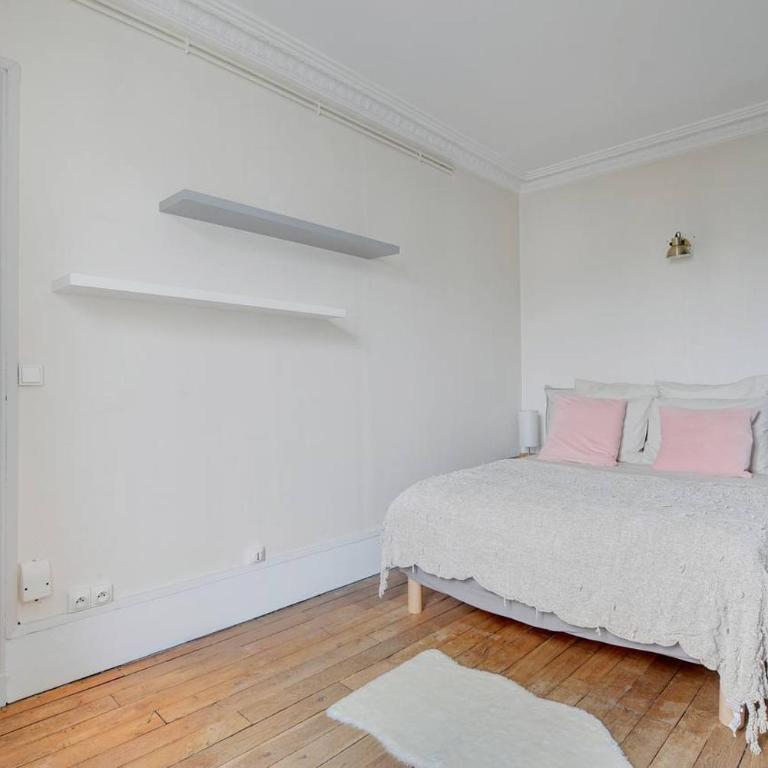 Tour Eiffel - Saint Dominique - Invalides - One-Bedroom Apartment - 3