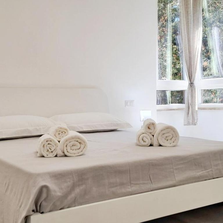 ANNINA'S Home - Appartamento con 2 Camere da Letto - 2