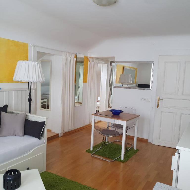 Appartement Harrer - Basic Dreibettzimmer - 9