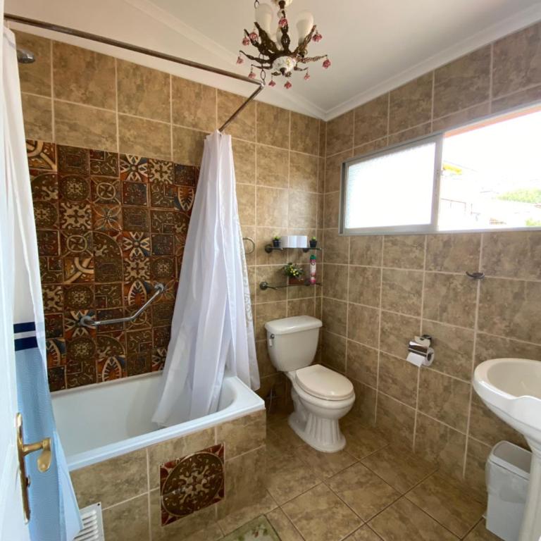 Hostal Gipuzkoa - Standard Double Room with Shared Bathroom - 1