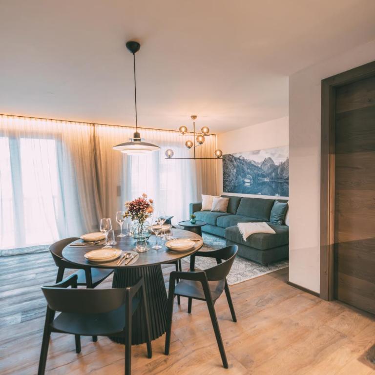 LIVALPIN Style - One-Bedroom Apartment with Balcony and Mountain View - 29
