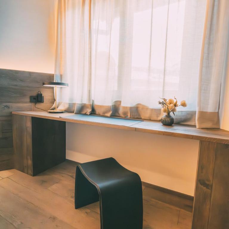 LIVALPIN Style - One-Bedroom Apartment with Balcony and Mountain View - 15