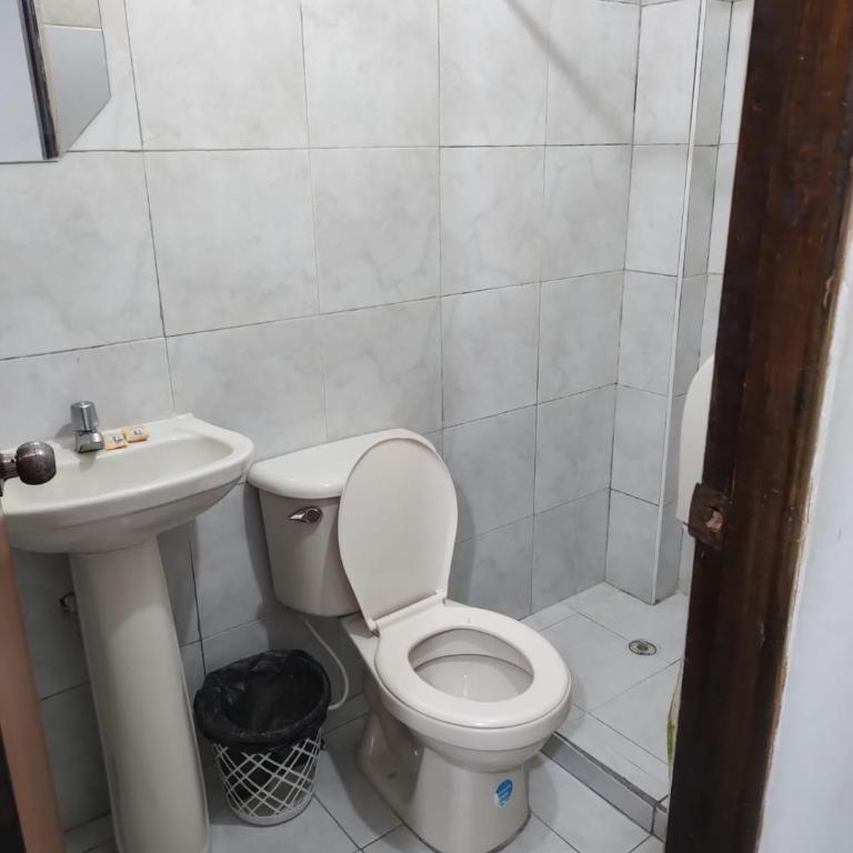 Hotel Escocia - Habitación Doble - 2 camas - 3
