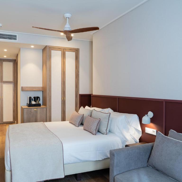 Hotel Well and Come Málaga - Habitación Triple - 7