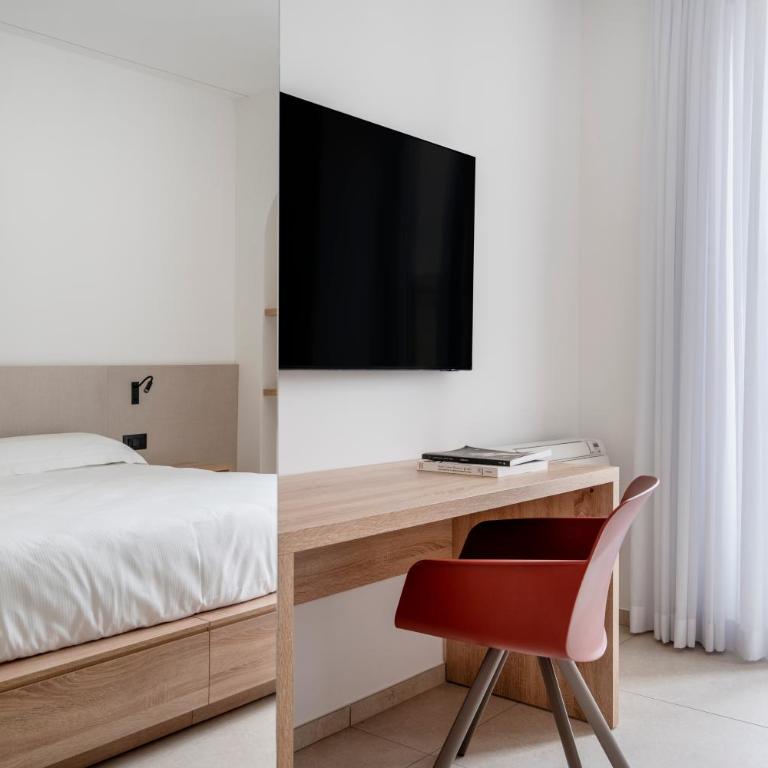Porta San Biagio - rooms & apartments - Deluxe One-Bedroom Apartment with City View - 4