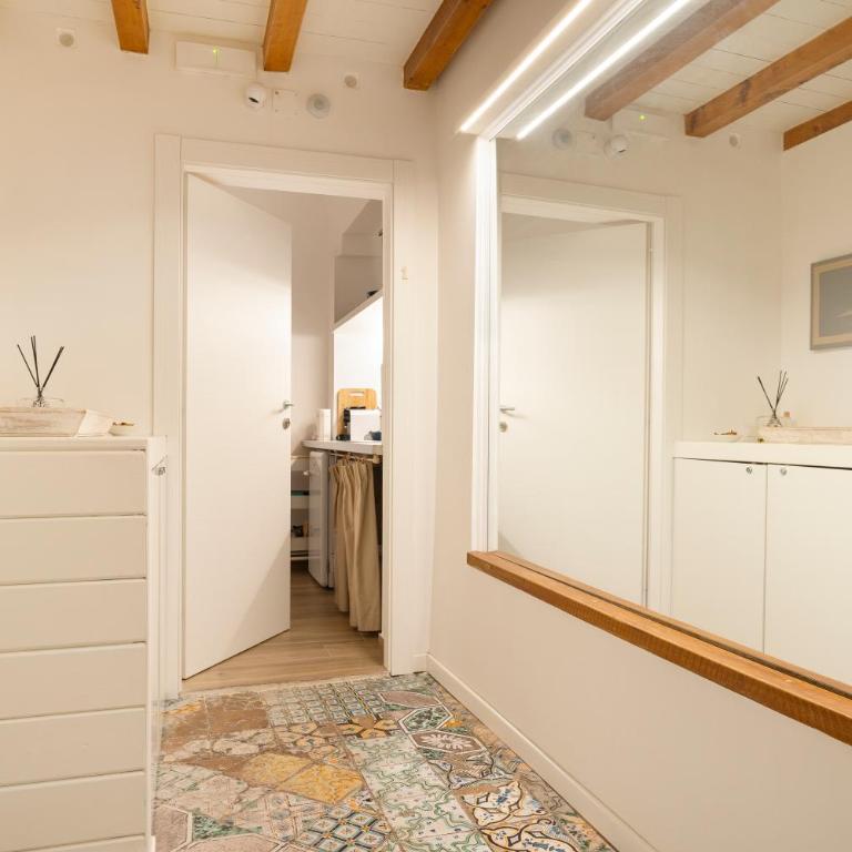Appartamento nel Cuore di Napoli - Centro Storico - Duomo Holiday - One-Bedroom Apartment with View - 20