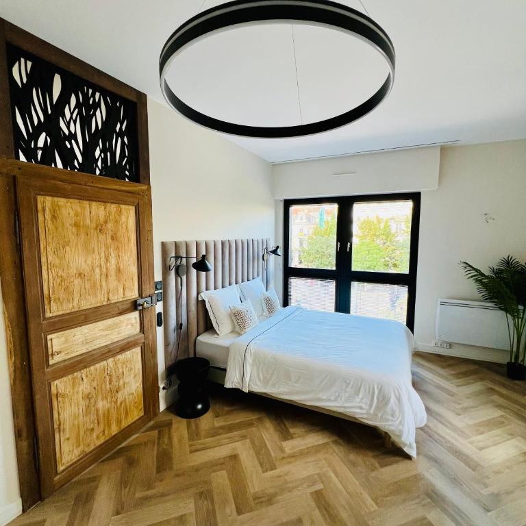 Spa et Sauna Luxueux Hyper centre avec climatisation Parking gratuit - Appartement 2 Chambres - 19