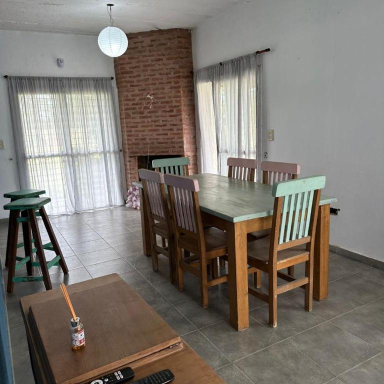 Casaquinta Sunrise La Plata - Four-Bedroom House - 4