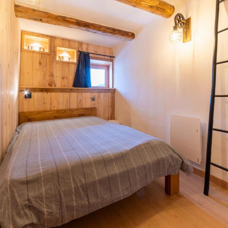 2 spacieux appartements dans une ferme rénovée face au MontBlanc - Appartement - Rez-de-Chaussée - 10