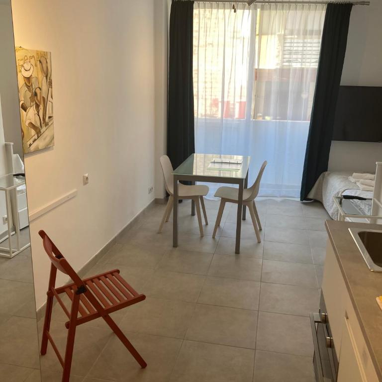 Studio with Small Balcony - Apartamento de 1 dormitorio - 36