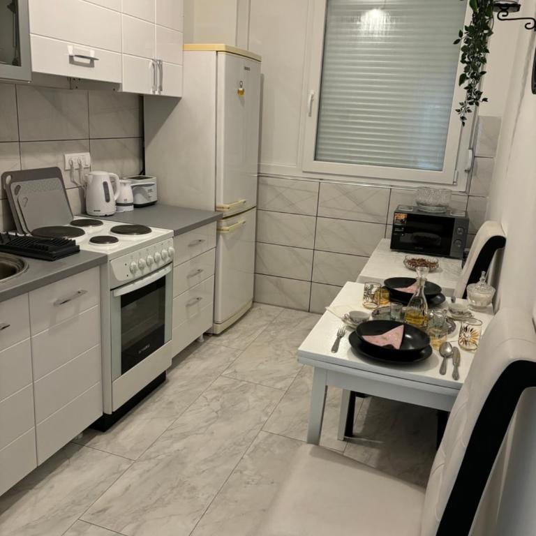 Old town apartments - Dvokrevetna Soba sa Bračnim Krevetom/Zasebnim Krevetima - 12