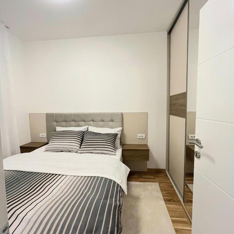 Apartman Globus 2 - One-Bedroom Apartment - 14