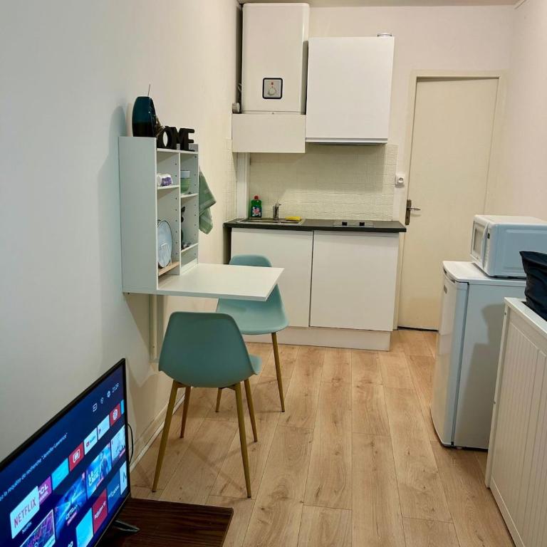 L'étincelant, Centré - Connecté - Lumineux & Cosy - Appartement 1 Chambre - 10