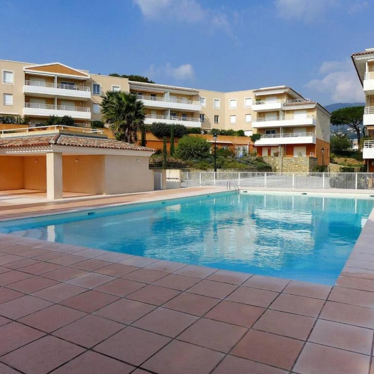 F3, 4 pers-Centre ville-Standing- Domaine de la Baie - Cavalaire-sur-Mer - REF ZNJMVM - Appartement 2 Chambres - 1