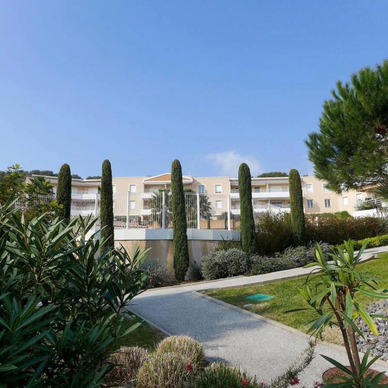 F3, 4 pers-Centre ville-Standing- Domaine de la Baie - Cavalaire-sur-Mer - REF ZNJMVM - Appartement 2 Chambres - 11