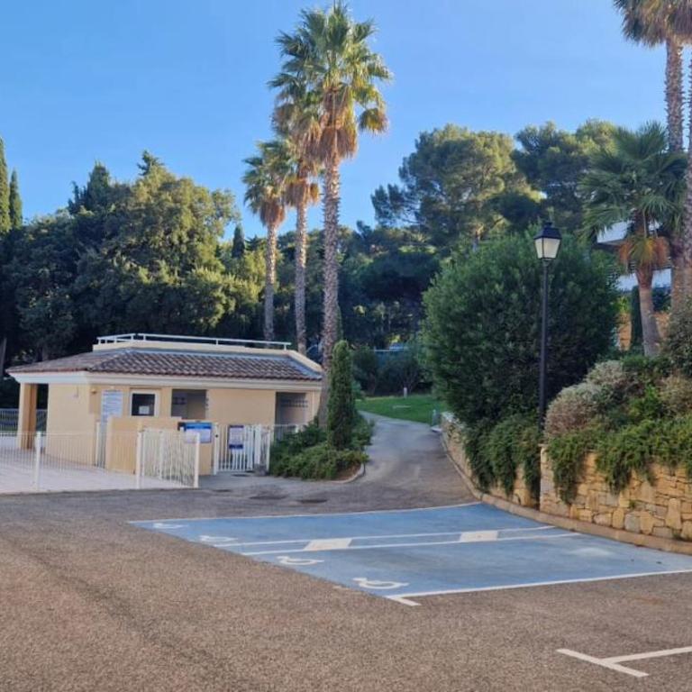 F3, 4 pers-Centre ville-Standing- Domaine de la Baie - Cavalaire-sur-Mer - REF ZNJMVM - Appartement 2 Chambres - 15