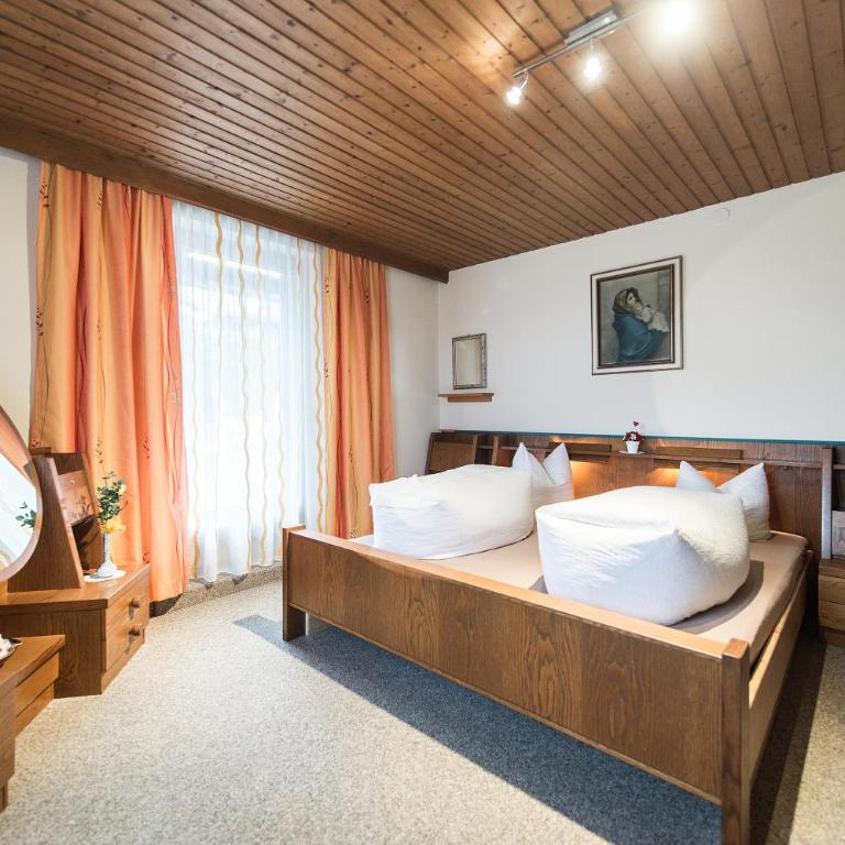 Ferienwohnungen Jutta - Apartment mit 5 Schlafzimmern - auf 2 Ebenen - 18