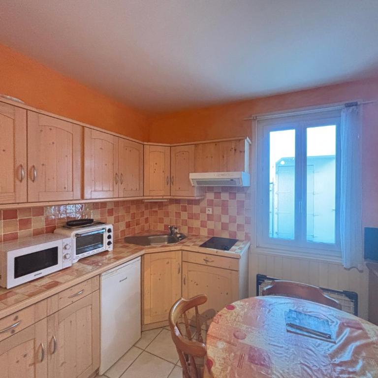 Studio charmant pour 4 personnes proche plage aux Sables-d'Olonne - FR-1-197-614 - Studio - 2