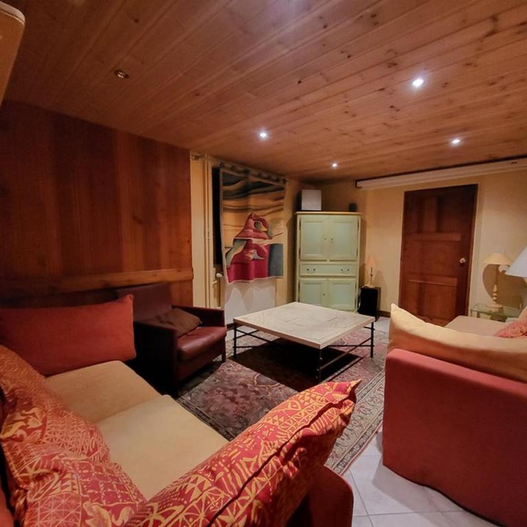 Chalet spacieux avec cheminée et salle de cinéma à Montgenèvre - FR-1-266-242 - Chalet - 17