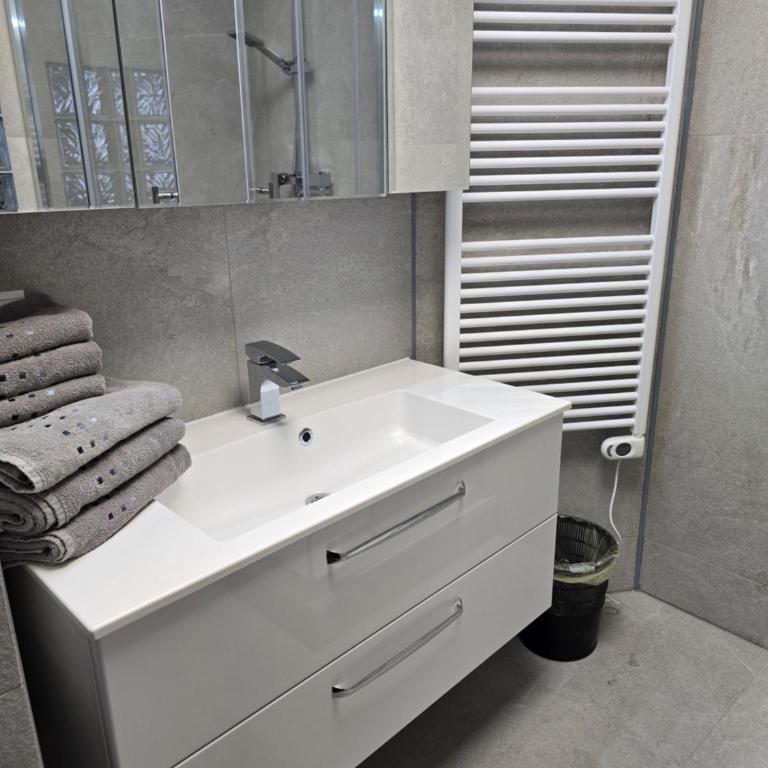 Citycenter Salzburg am Ursulinenplatz - Selfcheckin Suiten - Executive Suite - 13