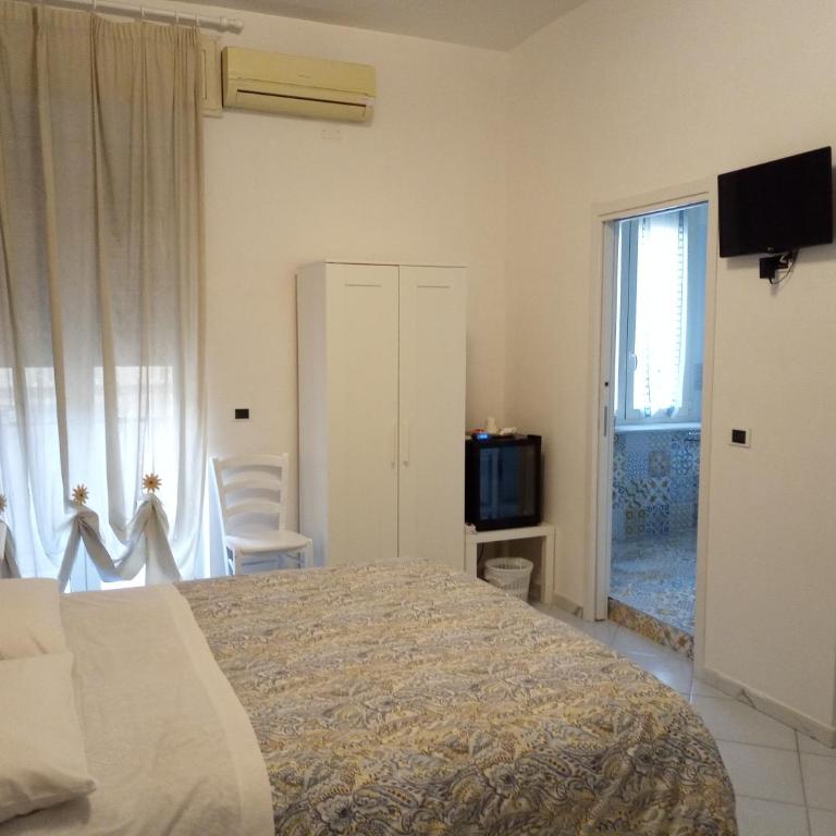 Carafa Materdei - Camera Deluxe (2 Adulti + 1 Bambino) - 7
